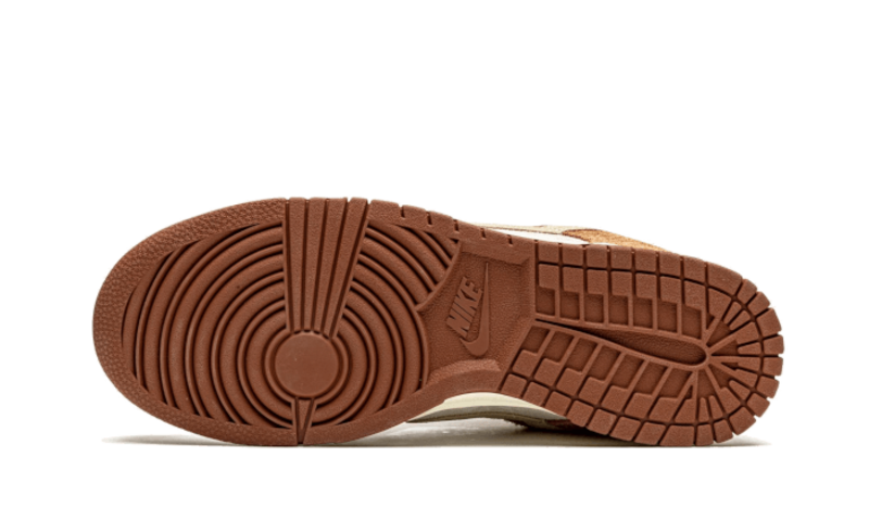 Dunk Low Medium Curry
